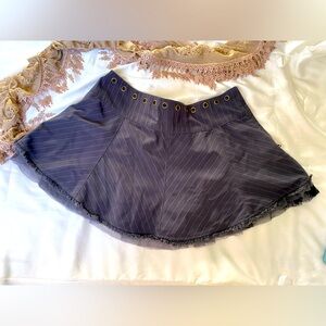 Festival / Burning Man skirt. Size Medium. Gray with brass grommets